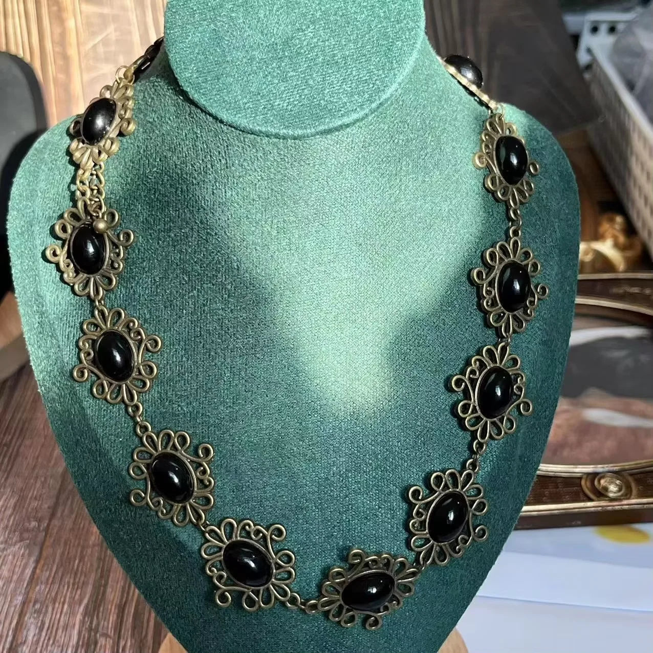 Historical Queen Anne Boleyn Handmade Glaze Necklace Earrings Bracelet Tudor Style Blue Red Necklace Costume Accessories